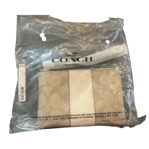 Coach Corner Zip Wristlet Signature Canvas Khaki Chalk NWT - Picture 7 of 10